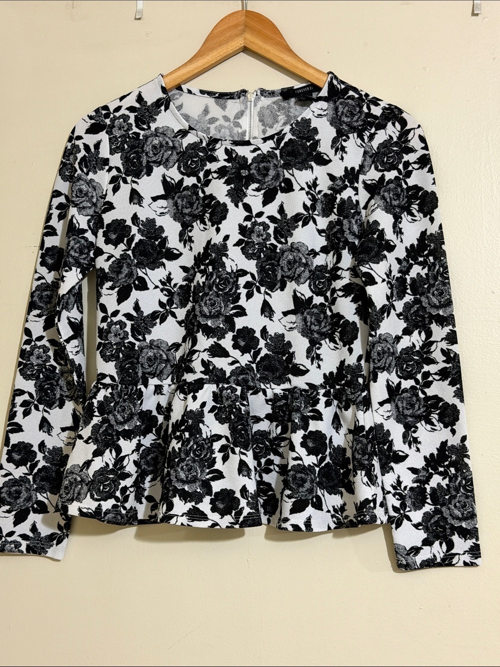 Forever 21 floral peplum top